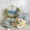 cajas de madera con flores